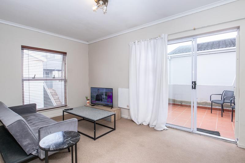 1 Bedroom Property for Sale in Claremont Western Cape